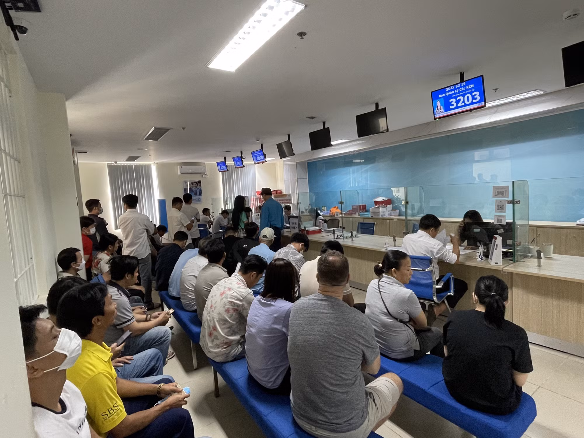 Dự kiến hết năm 2024, các bộ, ngành giảm còn 895 đơn vị sự nghiệp công lập ảnh 1