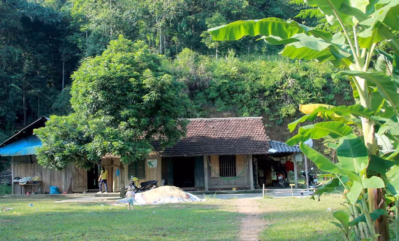 Kiến trúc nhà của người Mông ở Tuyên Quang ảnh 1 Kiến trúc nhà của người Mông ở Tuyên Quang ảnh 1