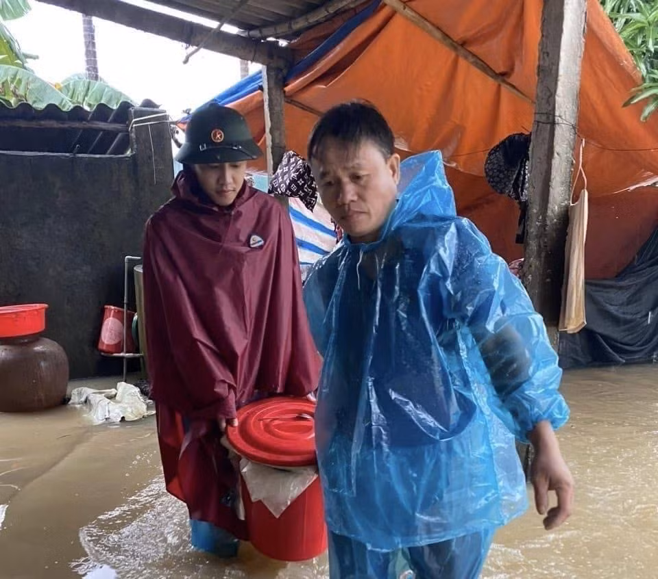Mưa lũ gây ngập úng, sạt lở nghiêm trọng tại Hà Tĩnh ảnh 1
