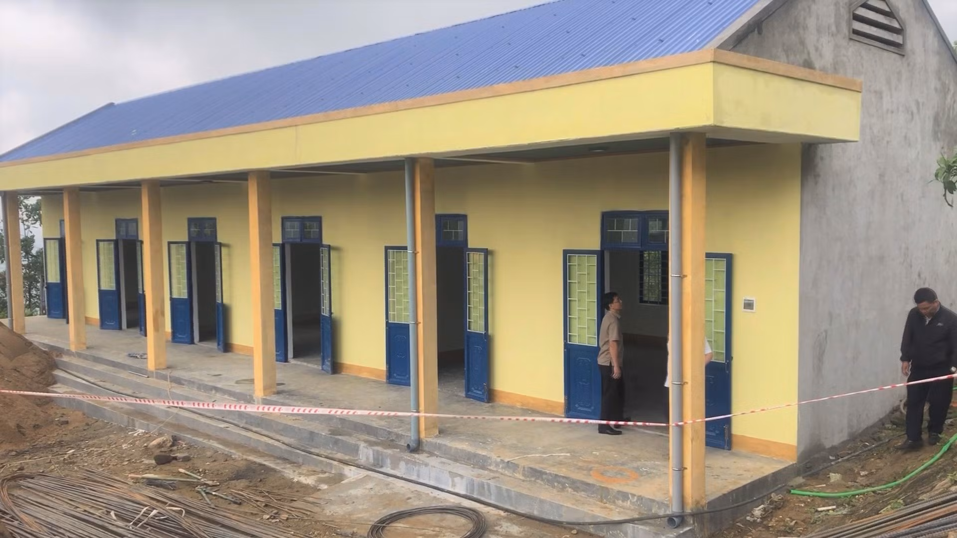 Thực hiện điều ước "Trường đẹp cho em" tại địa bàn khó khăn tỉnh Quảng Ngãi ảnh 2