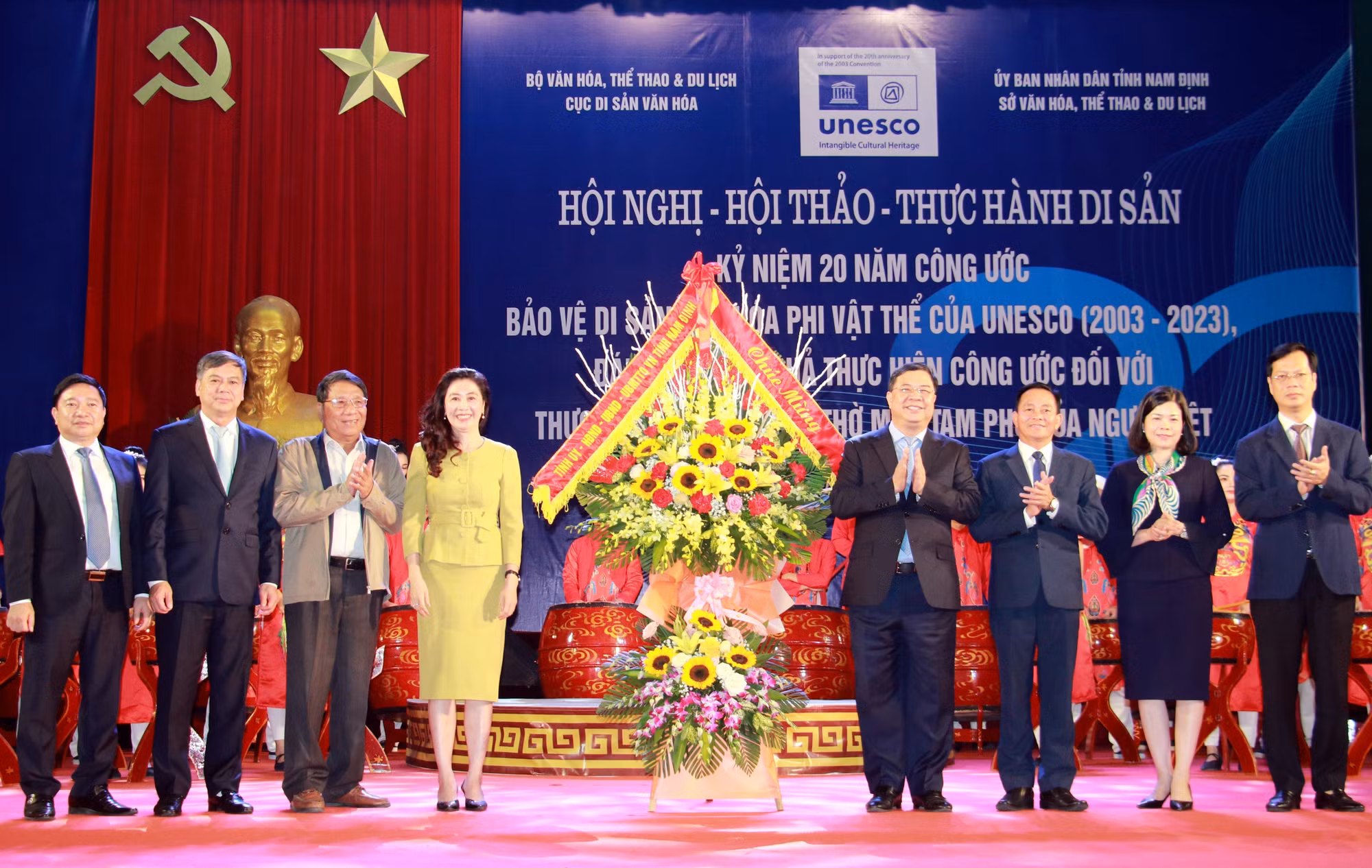 Phát huy giá trị thực hành tín ngưỡng thờ Mẫu Tam phủ của người Việt ảnh 3