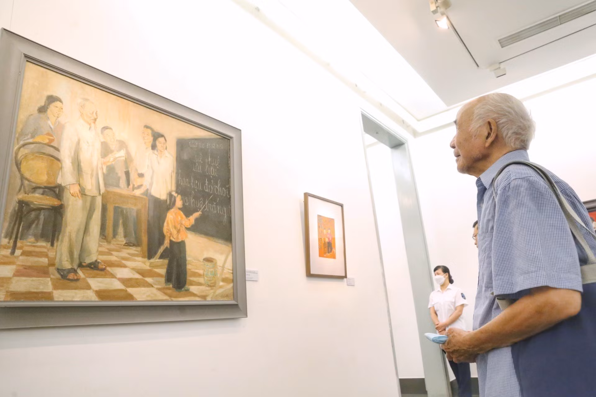 Khai mạc Triển lãm mỹ thuật “Truyền thống hiếu học” ảnh 5