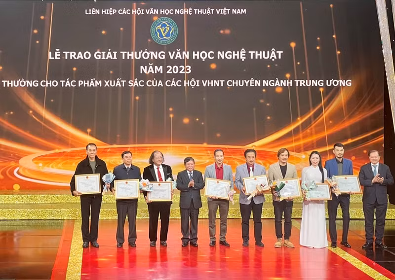 69 tác phẩm được trao Giải thưởng Văn học nghệ thuật năm 2023 ảnh 1