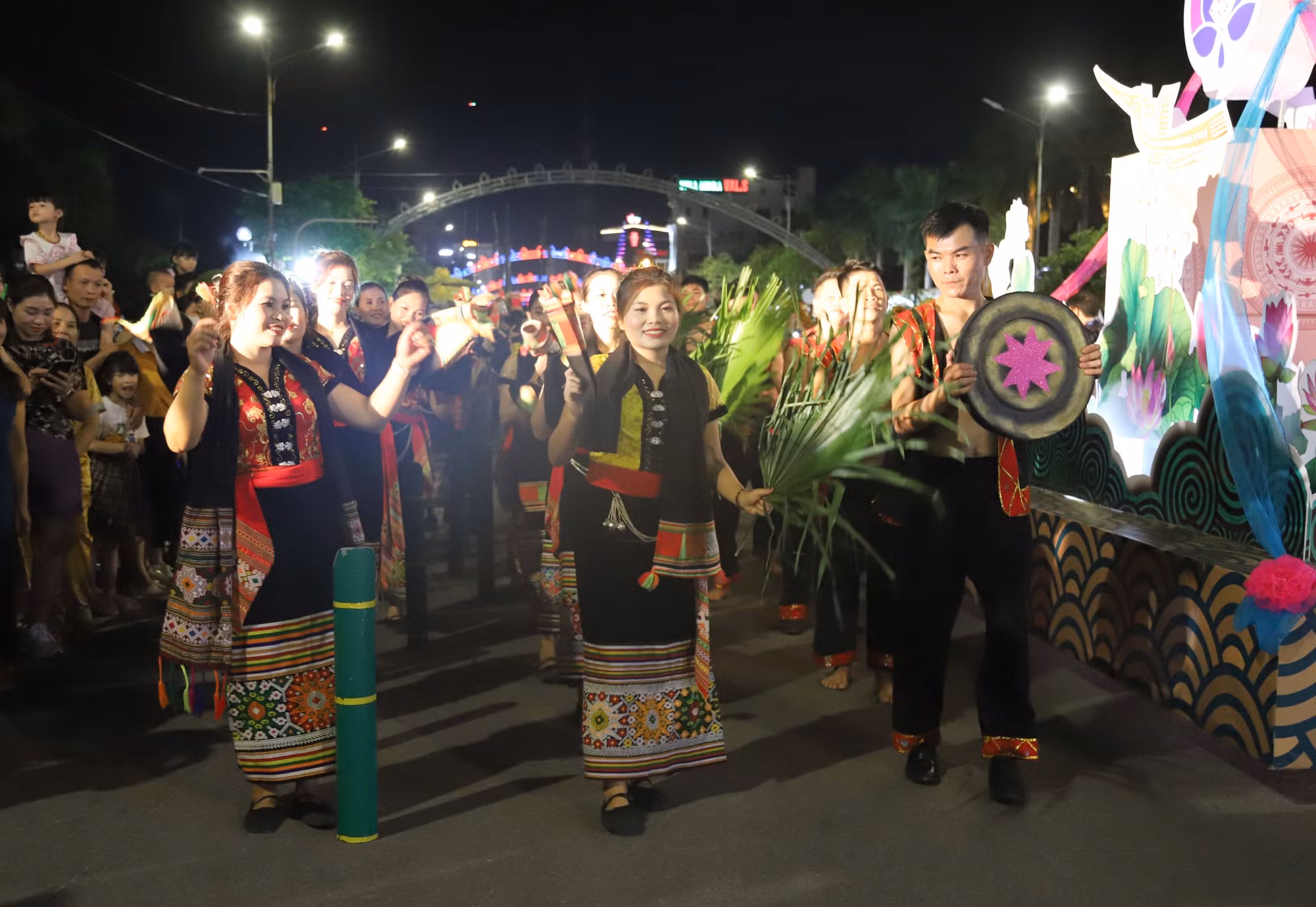 Chương trình nghệ thuật đặc biệt “Đêm hội kết đoàn” ảnh 5