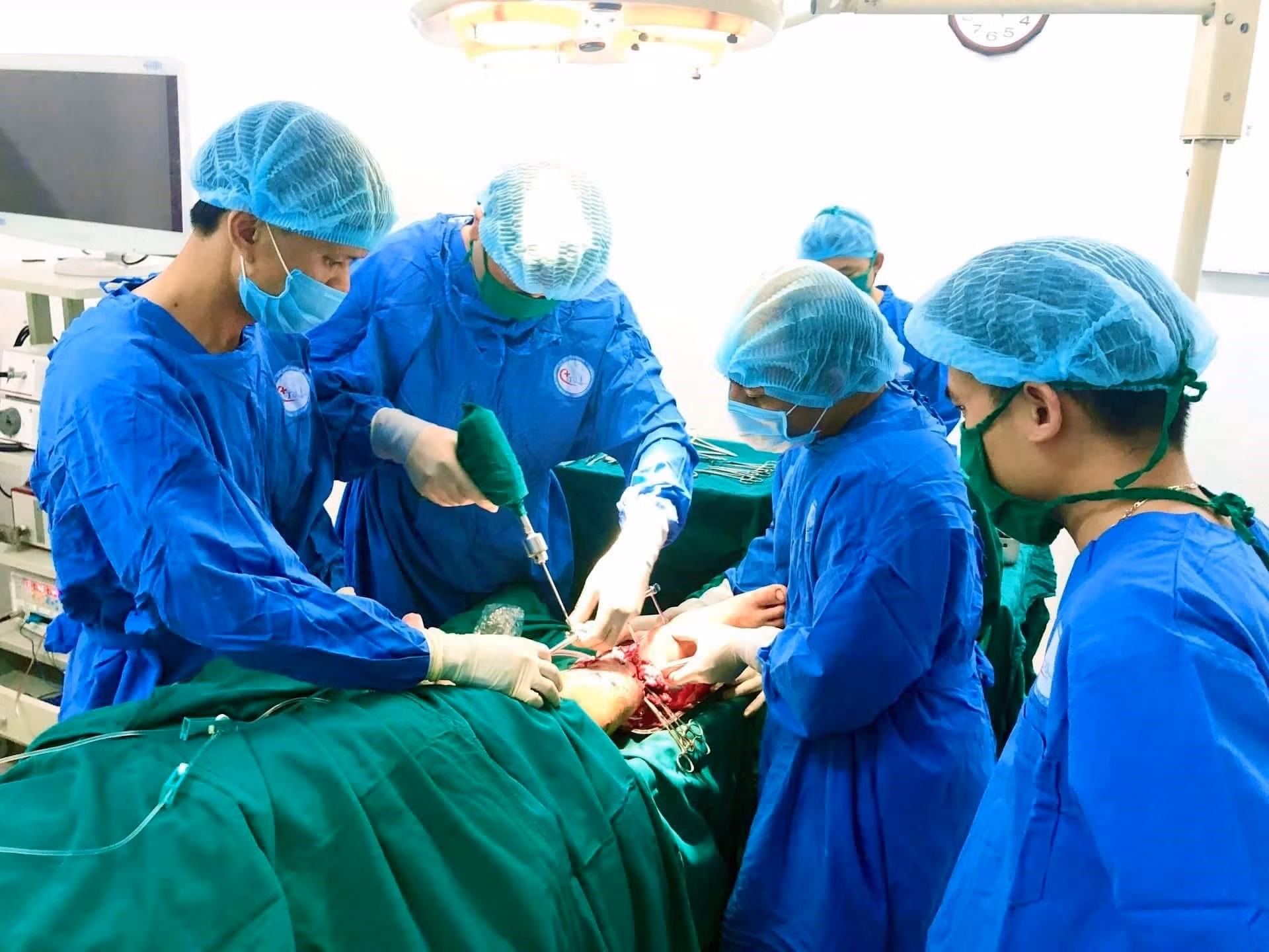 Đắk Nông: Kiến nghị sớm hoàn thiện, bổ sung các quy định về đấu thầu, mua sắm trang thiết bị, vật tư y tế ảnh 2