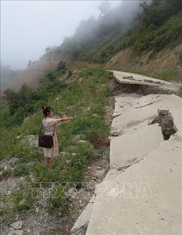 Huyện biên giới Nậm Nhùn (Lai Châu) chủ động di dời người dân khỏi vùng nguy cơ sạt lở ảnh 3