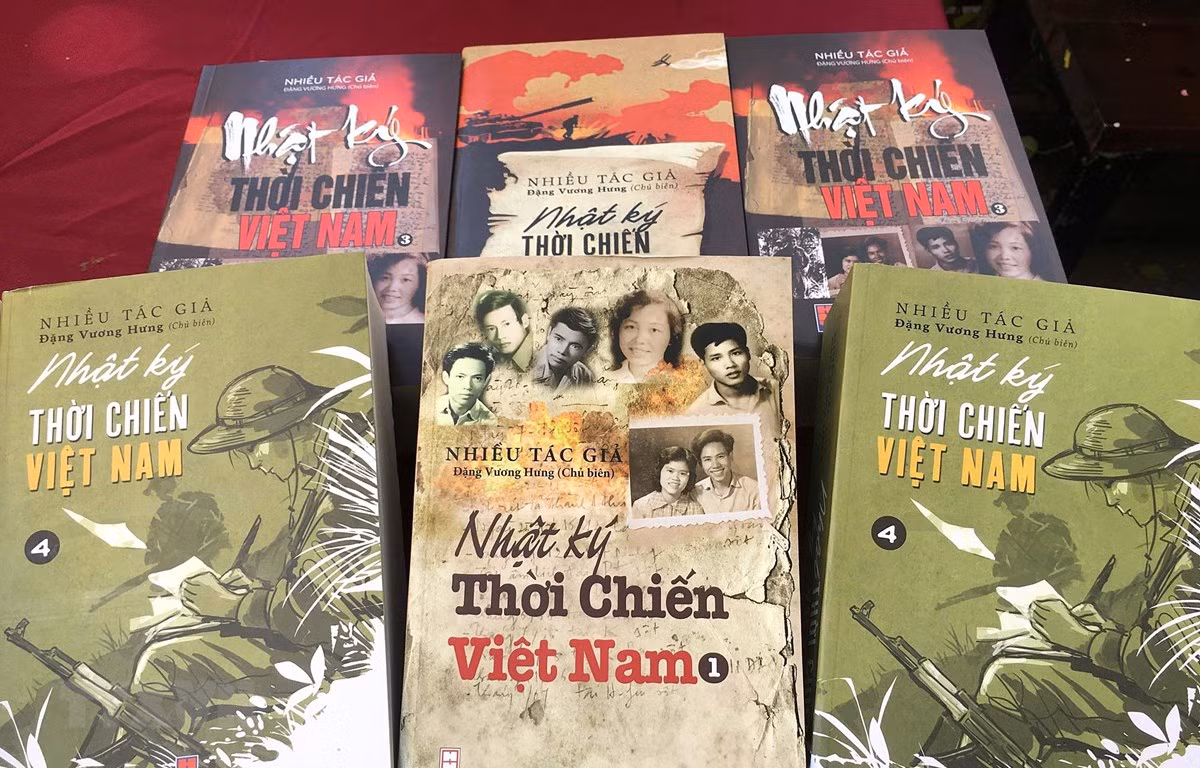 Tổ chức Kỷ lục Việt Nam tôn vinh bộ sách “Nhật ký thời chiến Việt Nam” ảnh 1