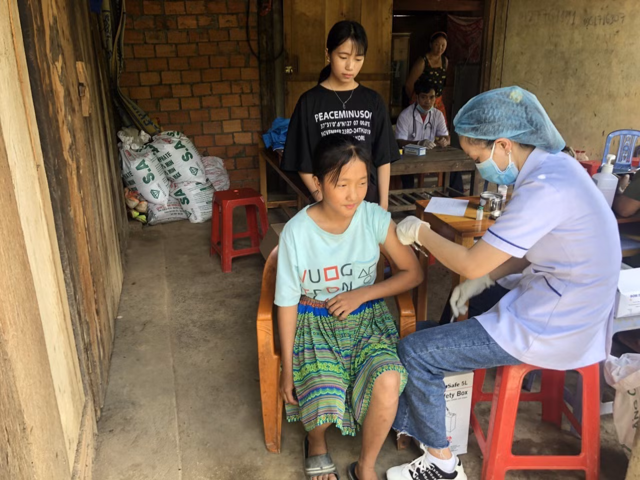 Đắk Nông: Kiến nghị sớm hoàn thiện, bổ sung các quy định về đấu thầu, mua sắm trang thiết bị, vật tư y tế ảnh 3