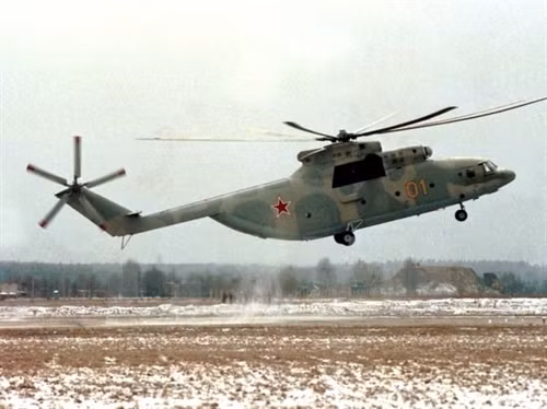 Trực thăng vận tải hạng nặng Mi-26 của Nga. (Nguồn: EPA/TTXVN)