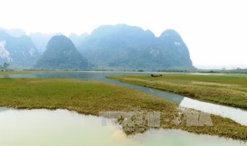 Hồ nước Yên Phú, xã Trung Hóa, huyện Minh Hóa. Ảnh: Mạnh Thành - TTXVN