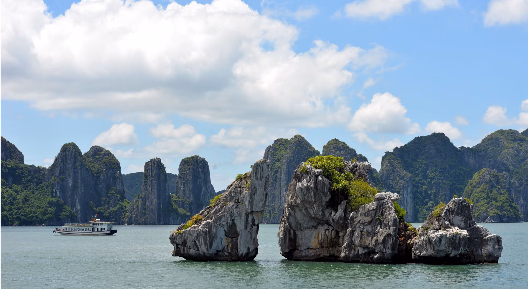 Vịnh Hạ Long - kỳ quan thiên nhiên trong lòng đất mỏ ảnh 7 Vịnh Hạ Long - kỳ quan thiên nhiên trong lòng đất mỏ ảnh 7