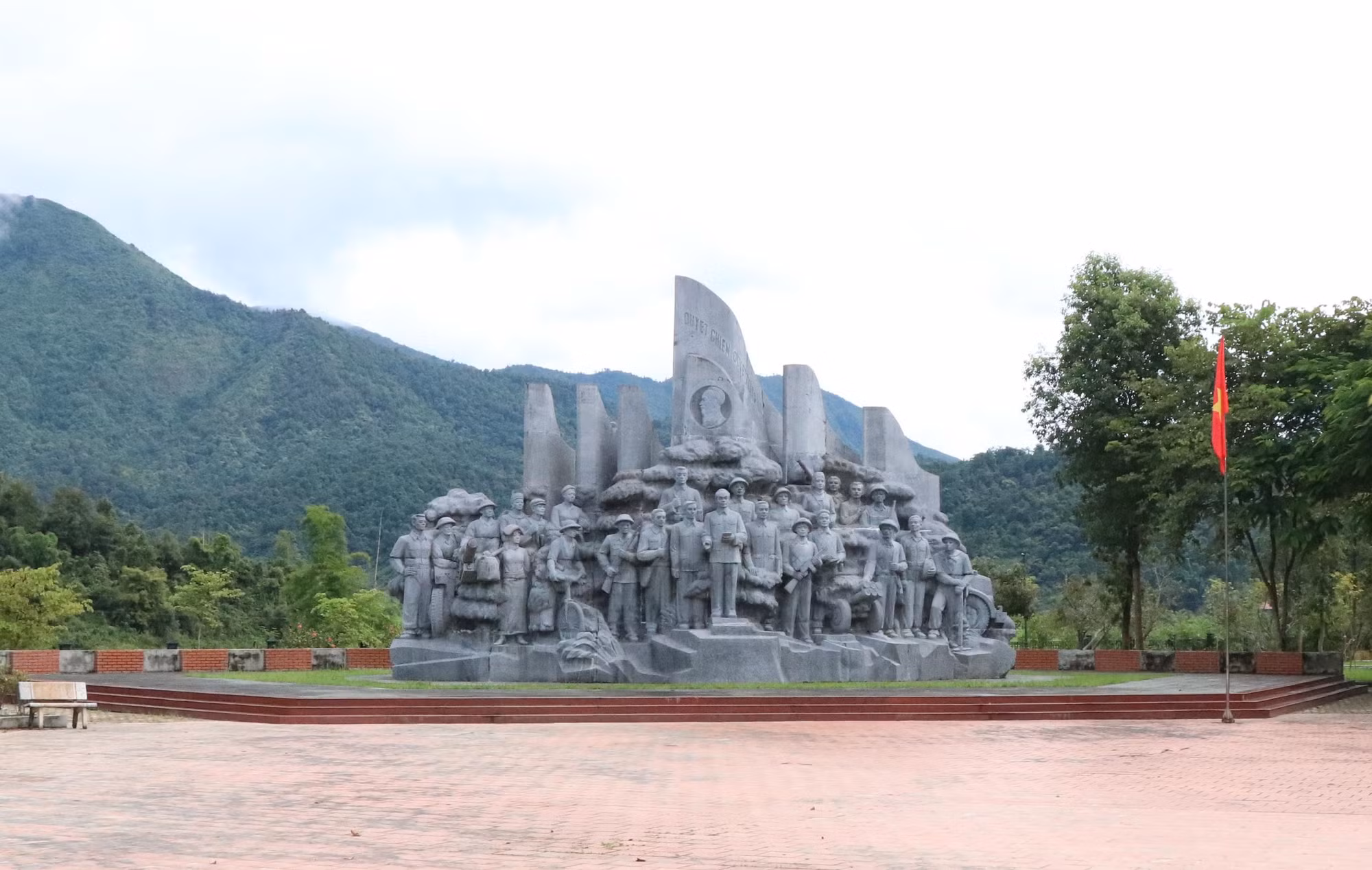 Mường Phăng ngày ấy, bây giờ ảnh 2