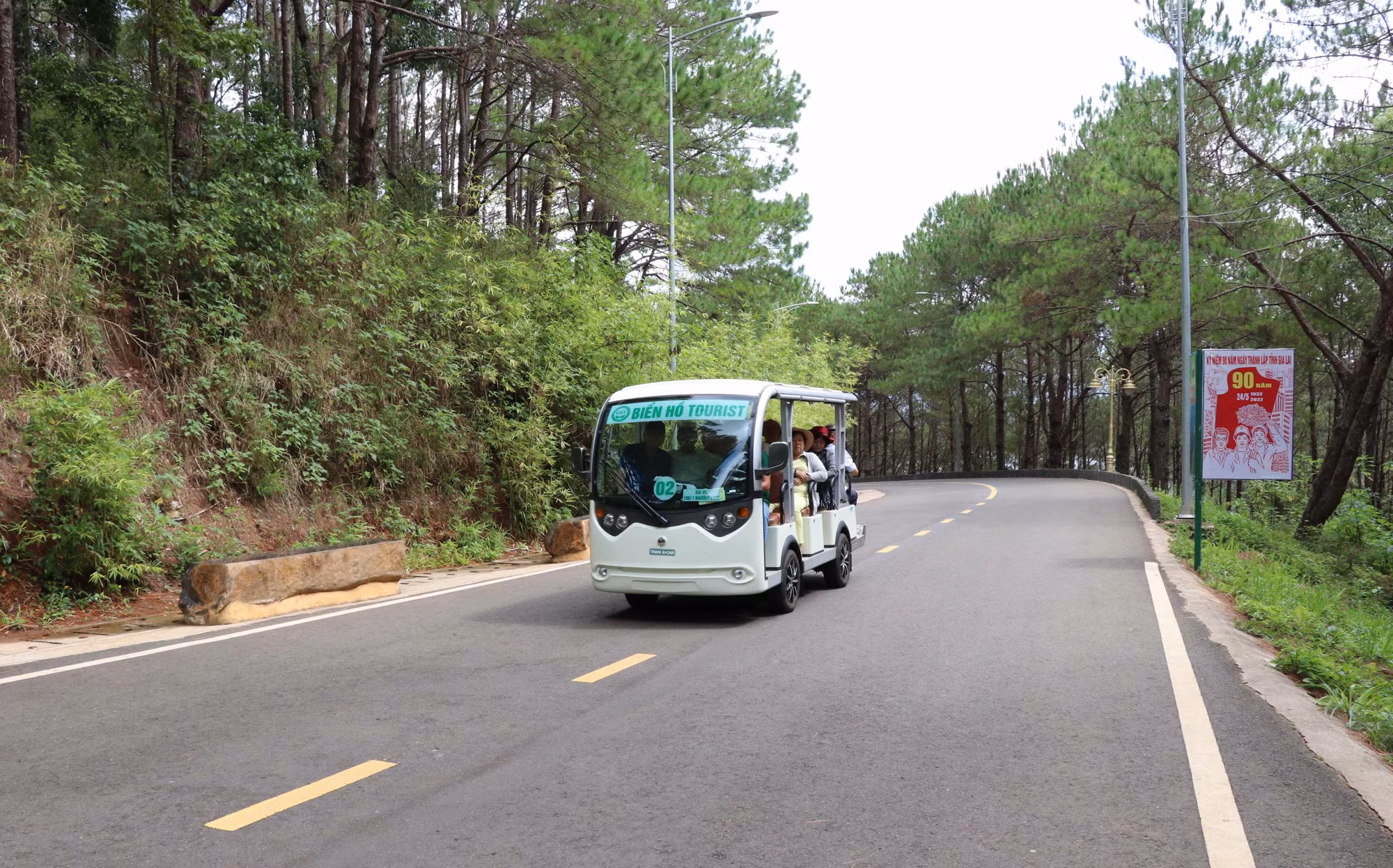 Biển Hồ - điểm nhấn của du lịch Gia Lai ảnh 2