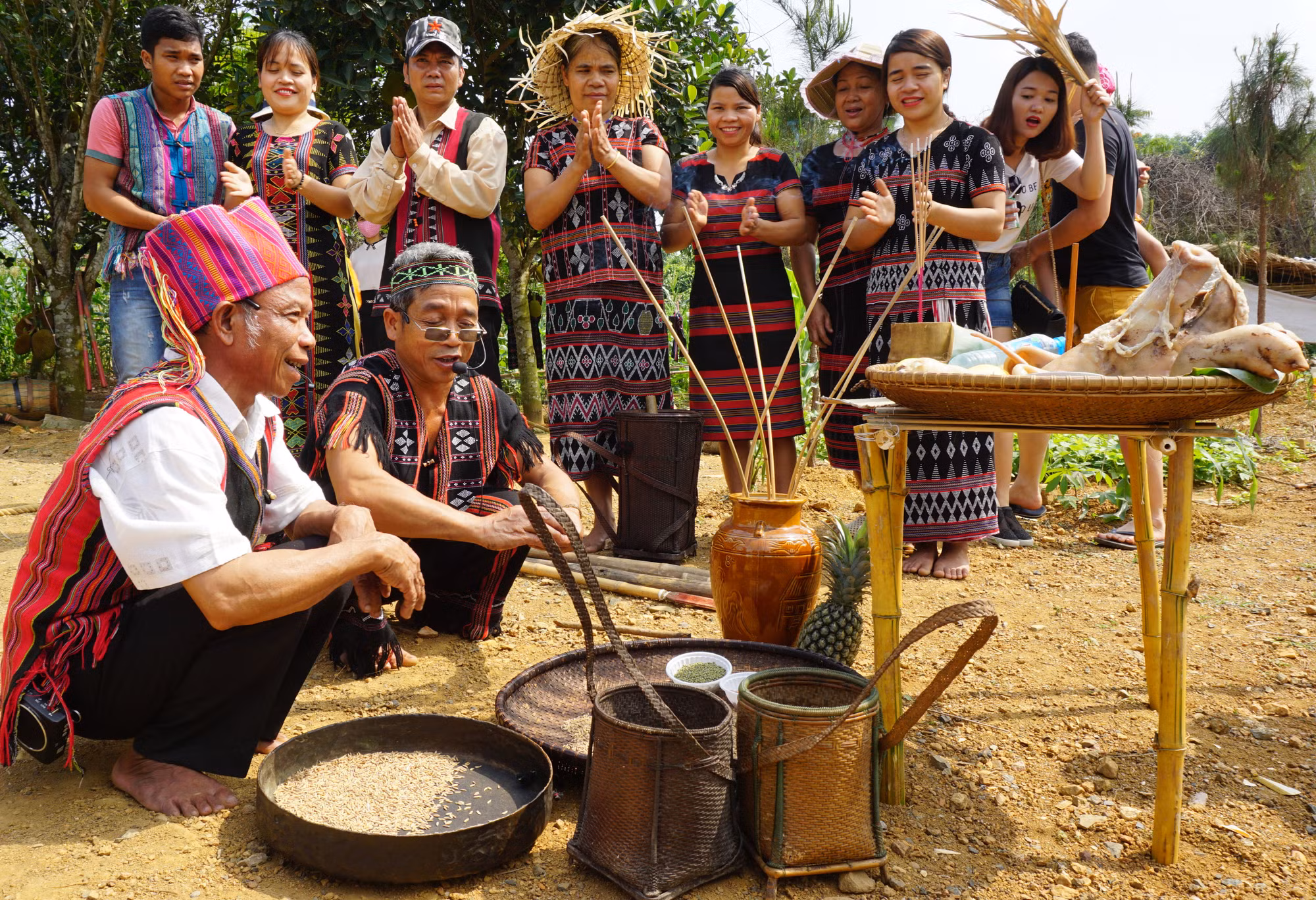 Lễ gieo hạt của người Tà Ôi ảnh 3