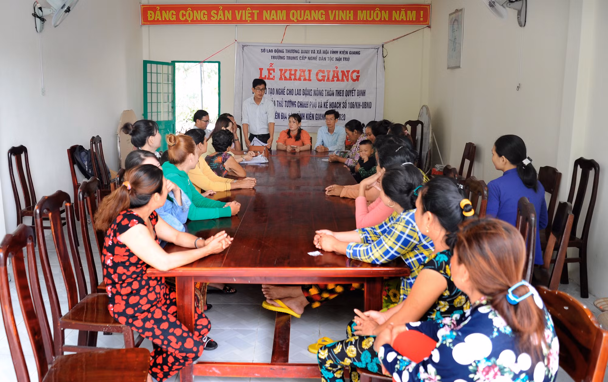 Kiên Giang đào tạo nghề gắn với nhu cầu của đồng bào dân tộc ảnh 5