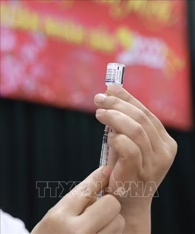 Dịch COVID-19: Số ca mắc tiếp tục gia tăng; đa dạng hình thức hỗ trợ điều trị F0 tại nhà ảnh 1