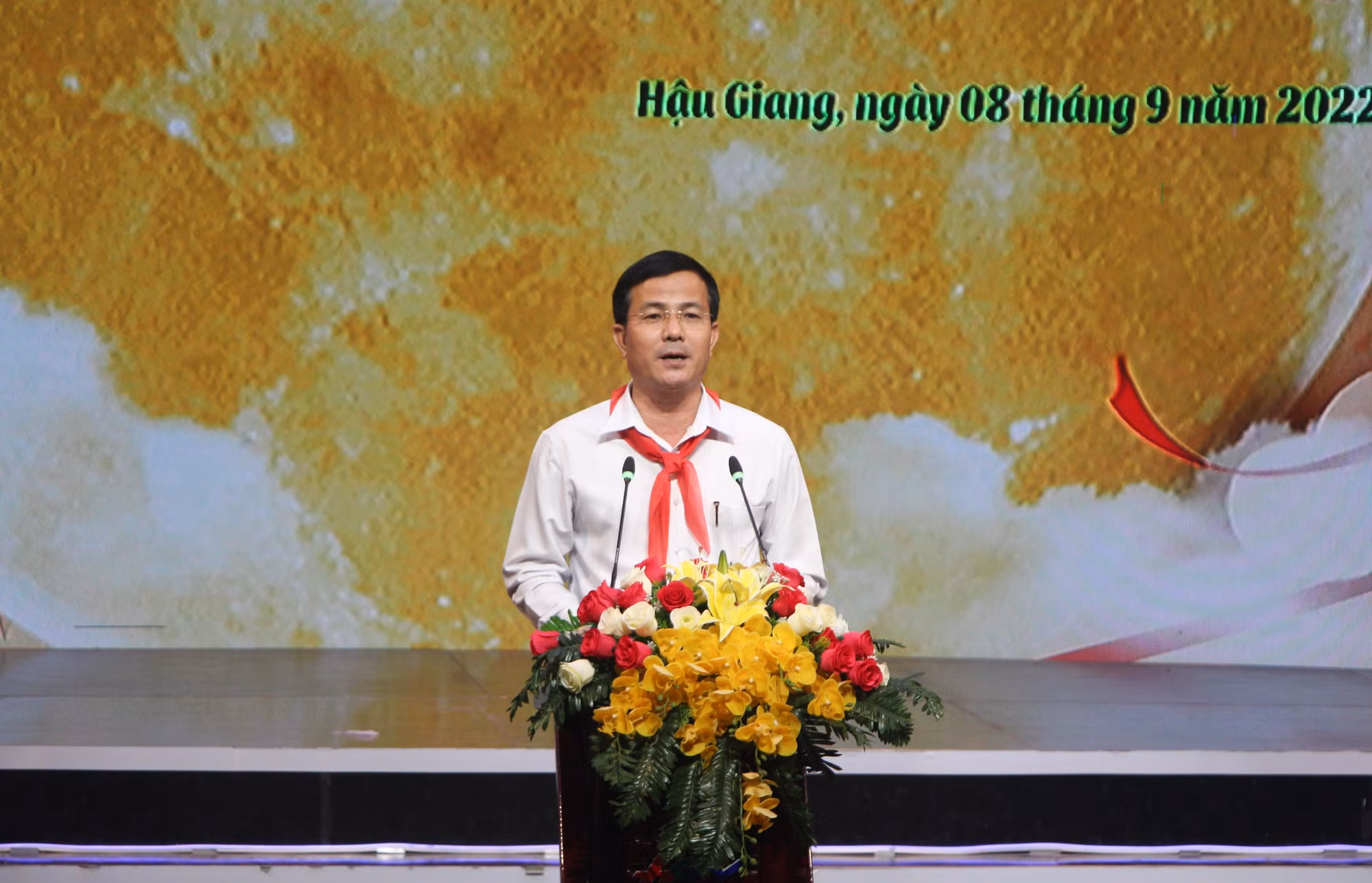Hậu Giang: Chương trình “Vầng trăng yêu thương” cho thiếu nhi có hoàn cảnh đặc biệt khó khăn ảnh 1
