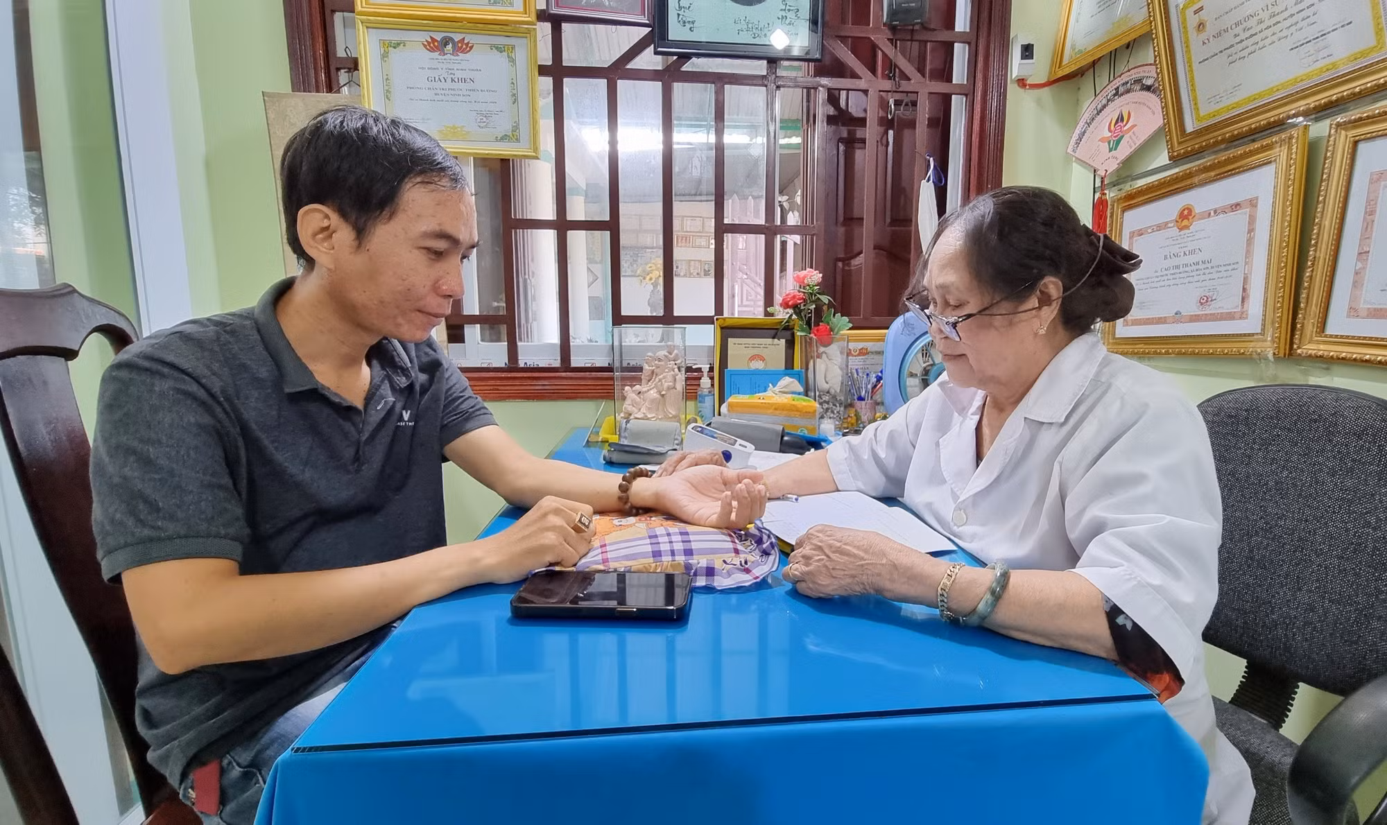 75 năm Ngày Thương binh – Liệt sỹ: Cựu chiến binh Cao Thị Thanh Mai, lương y hết lòng vì cộng đồng ảnh 2