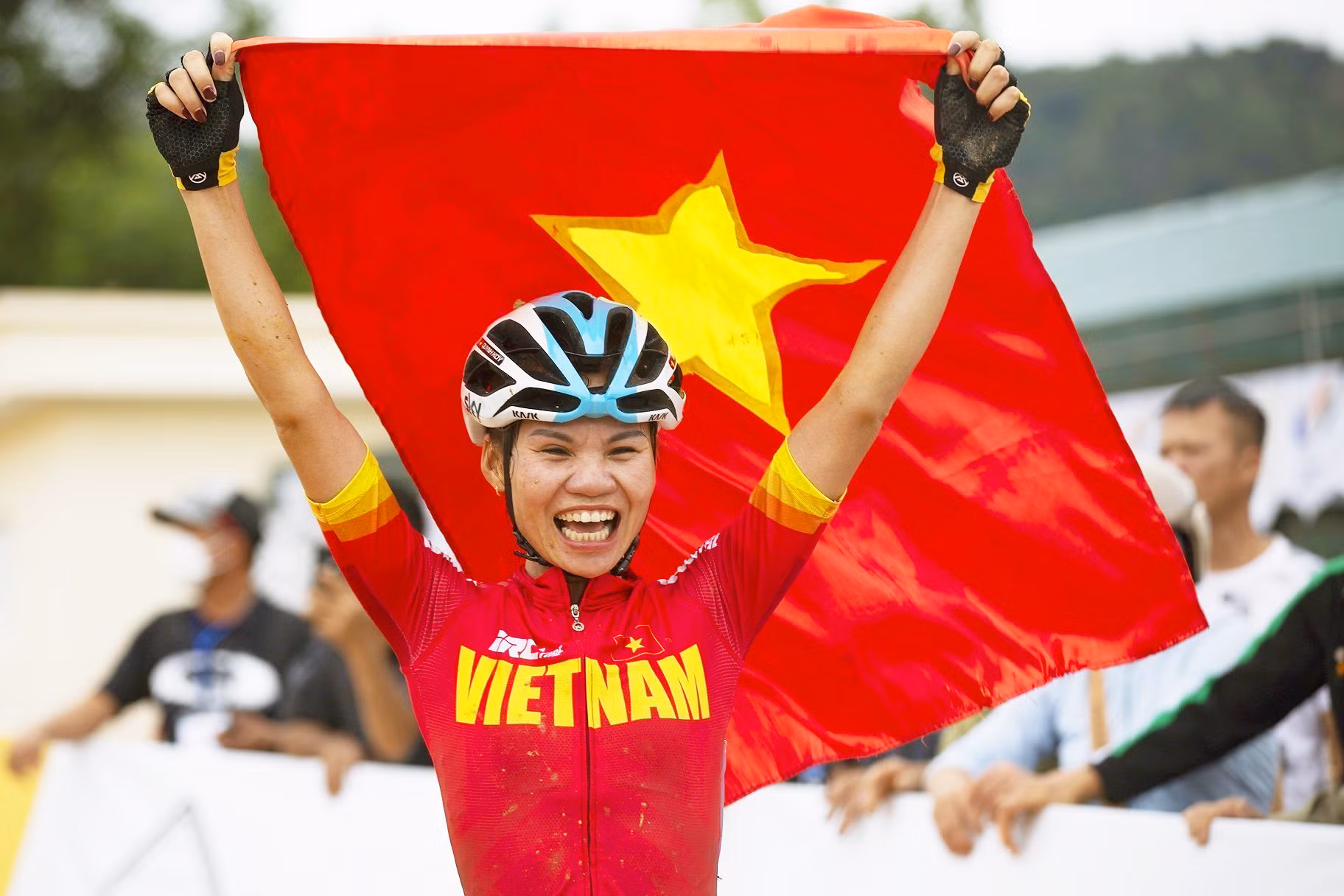 Những vận động viên người dân tộc tỏa sáng tại SEA Games 31 ảnh 5