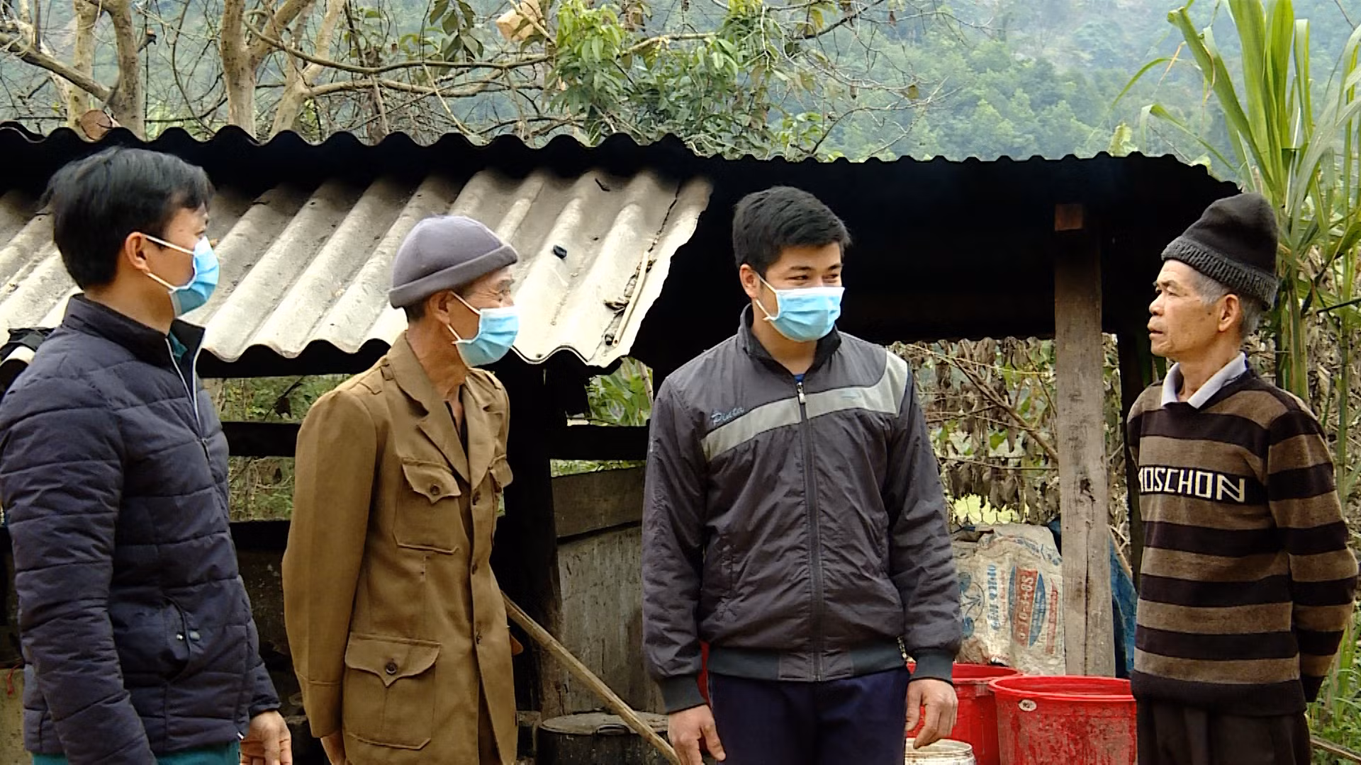 Bí thư chi bộ uy tín của Bản Giáng ảnh 3