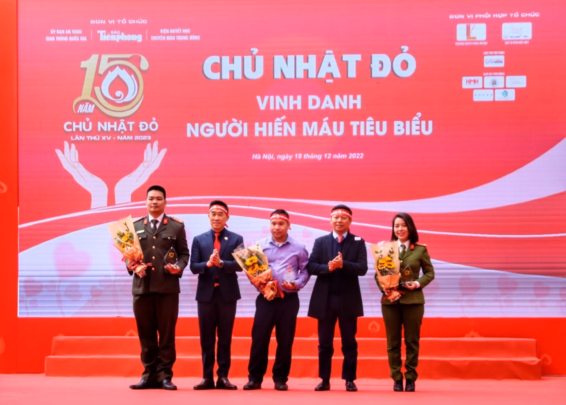 Lan tỏa tinh thần hiến máu tình nguyện từ Ngày hội Chủ nhật Đỏ ảnh 4