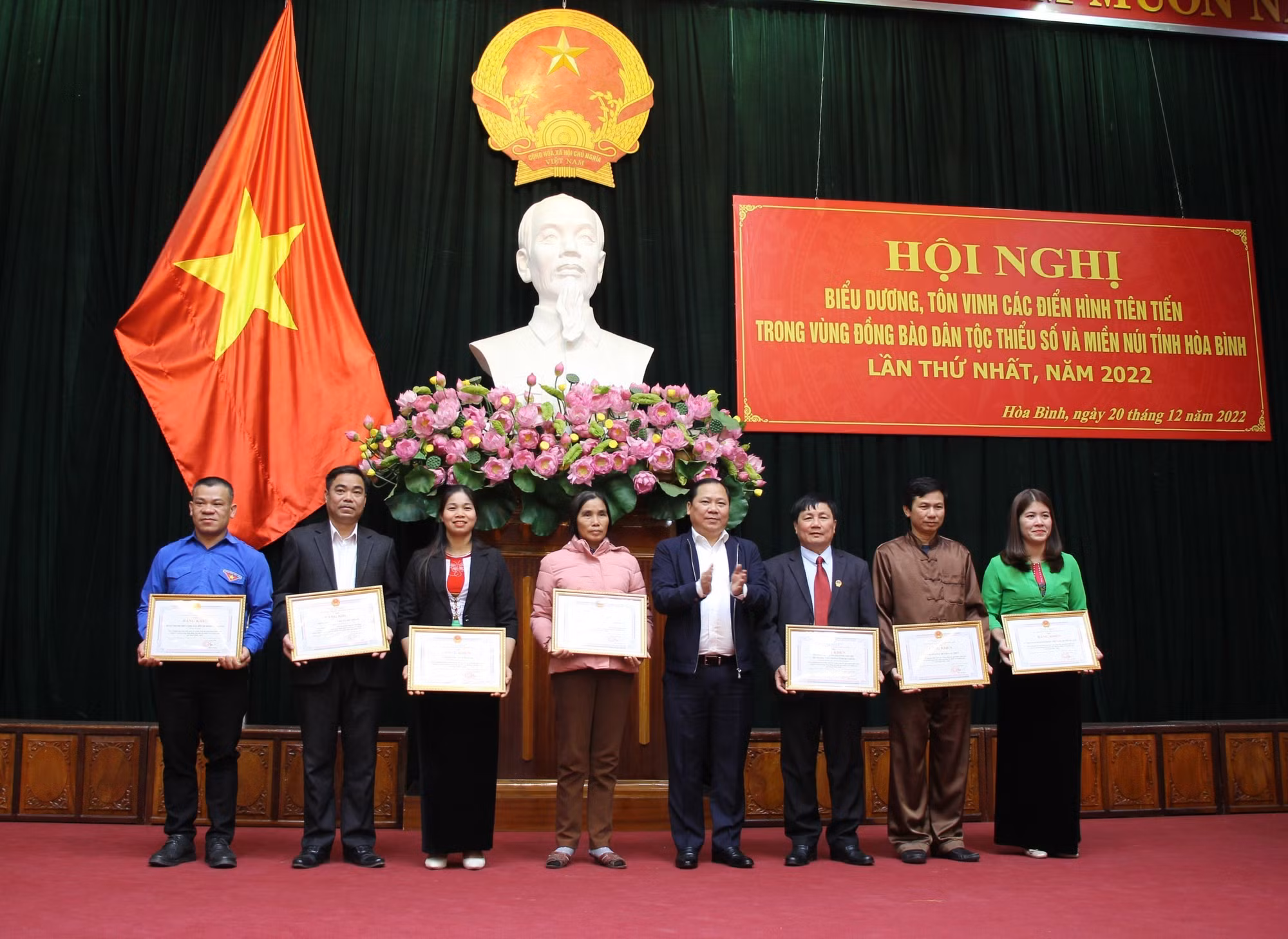 Hòa Bình xây dựng vùng đồng bào dân tộc thiểu số phát triển toàn diện ảnh 2