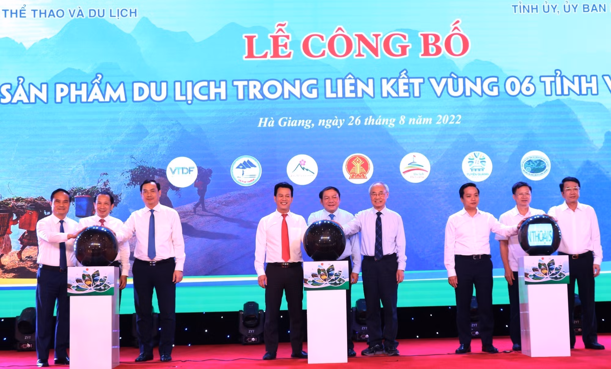Qua những miền di sản Việt Bắc ảnh 2