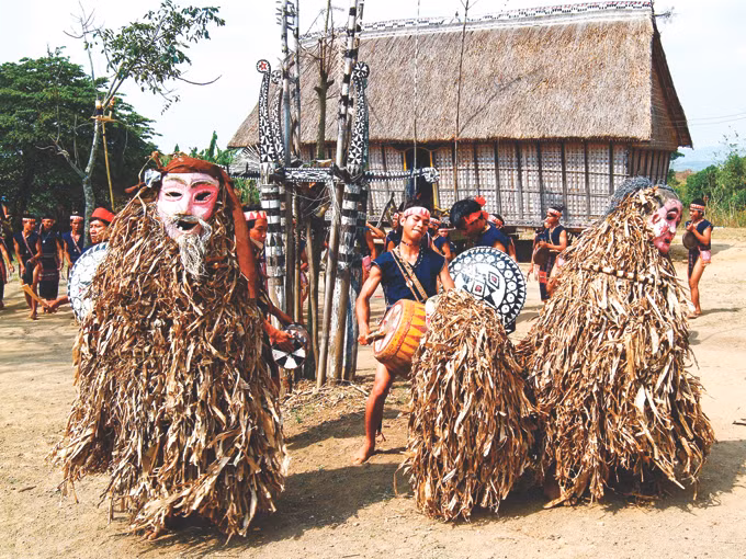 Hội làng của người Bahnar ở Gia Lai ảnh 1