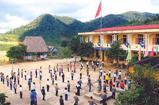 Tây Giang – Nét mới trên quê hương anh hùng ảnh 4