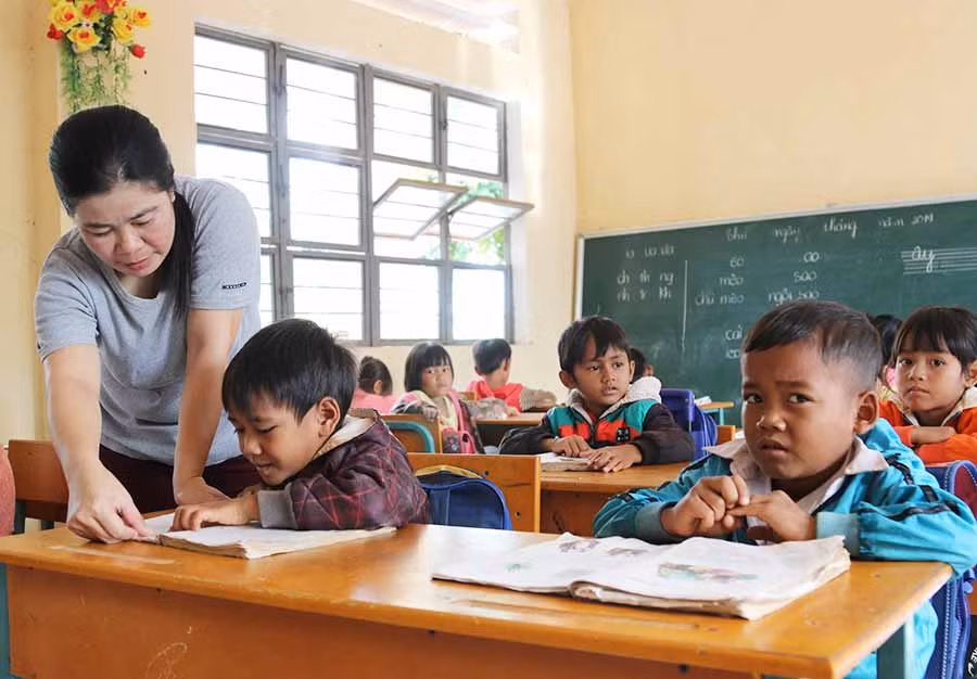 Gia Lai nỗ lực duy trì phổ cập tiếng dân tộc thiểu số trong trường tiểu học ảnh 1