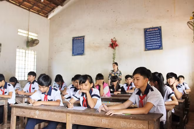 Học sinh nhiều địa phương vùng sâu của Bình Phước không có thiết bị học trực tuyến ảnh 1