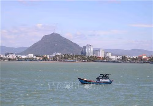 Thành phố Tuy Hòa là trung tâm kinh tế - chính trị của tỉnh Phú Yên đang phát triển nhanh từng ngày. Ảnh: Phạm Cường - TTXVN