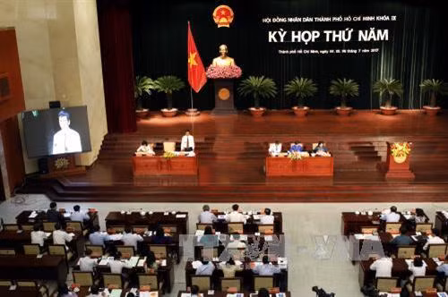 Quang cảnh phiên chất vấn. Ảnh: Hoàng Hải-TTXVN