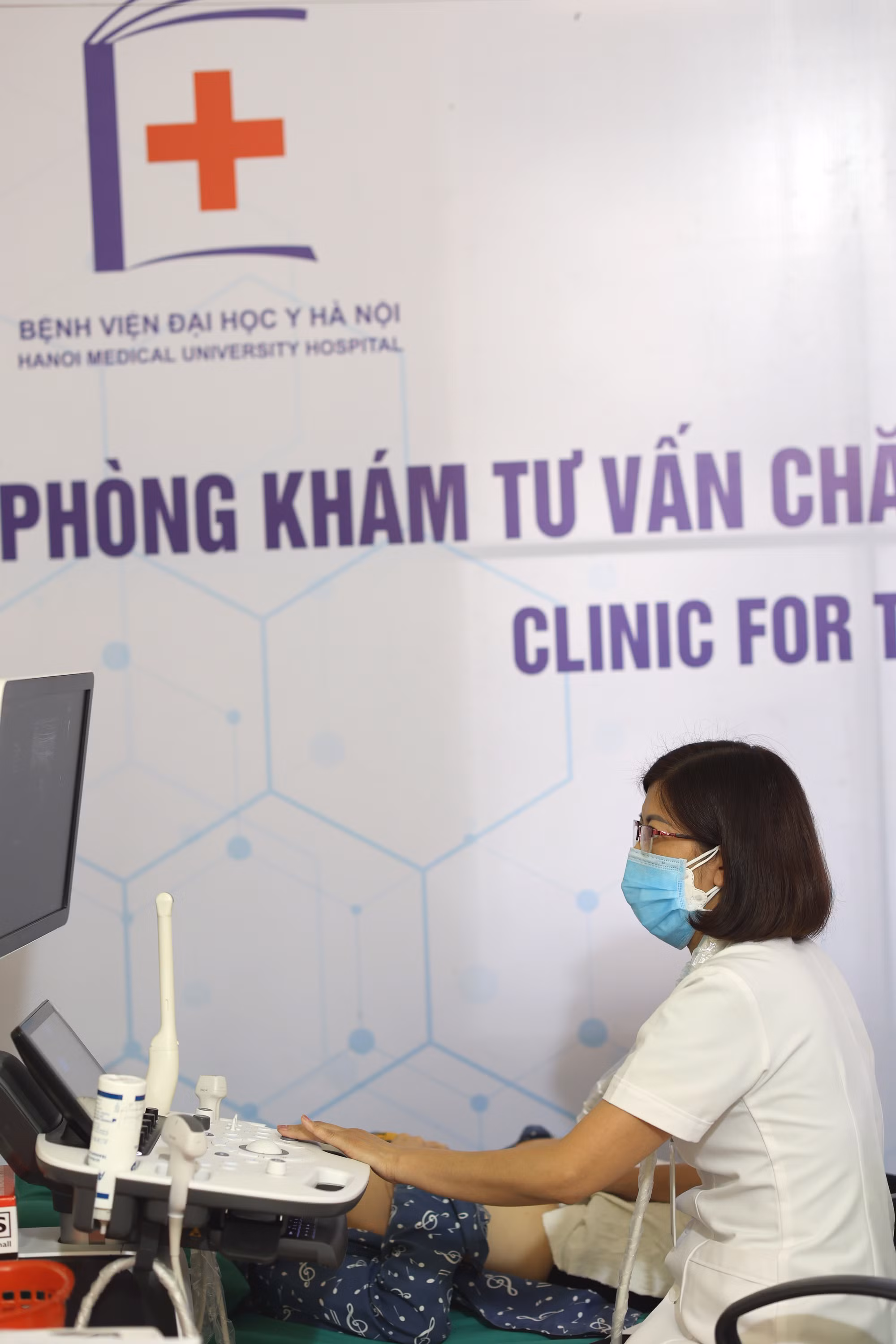 Trái ngọt trên non cao từ bóng áo BLOUSE trắng ảnh 12