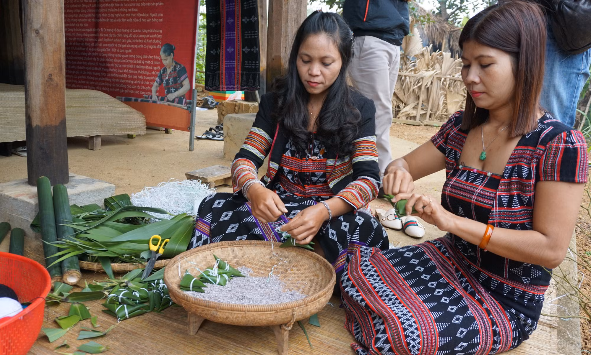 Các hoạt động tháng 11 “Ngày hội kết đoàn” tại Làng Văn hóa - Du lịch các dân tộc Việt Nam ảnh 2