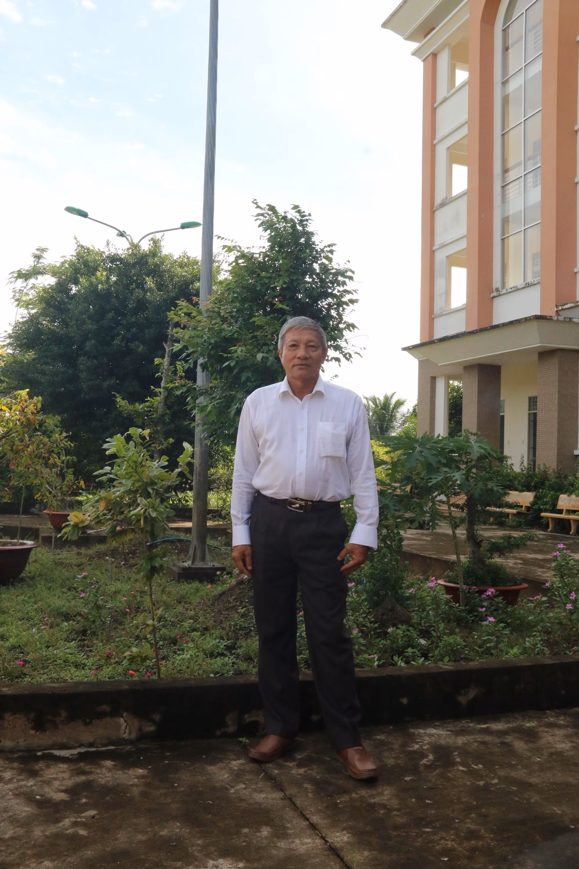 Nông dân Phạm Văn Lẹ chuyển đổi mô hình sinh kế, ứng phó hiệu quả hạn mặn ảnh 2