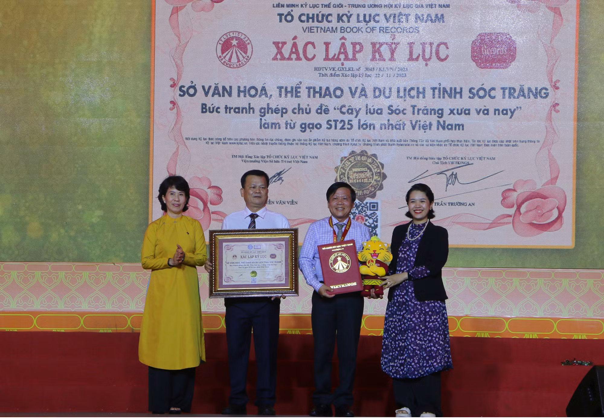 Khai mạc Lễ hội Oóc Om Bóc - Đua ghe Ngo tỉnh Sóc Trăng ảnh 3