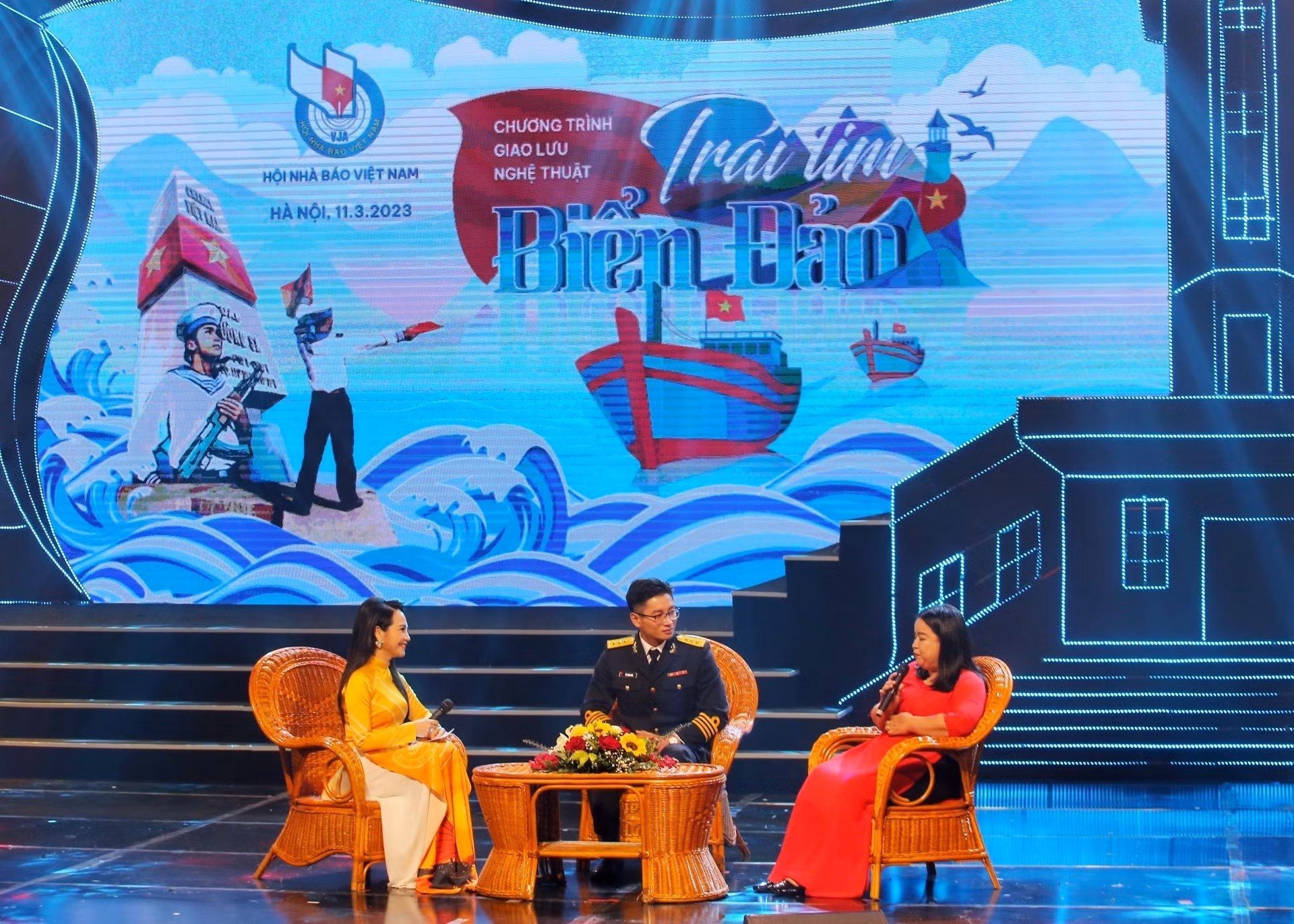 Xúc động Chương trình giao lưu nghệ thuật “Trái tim biển đảo” ảnh 2