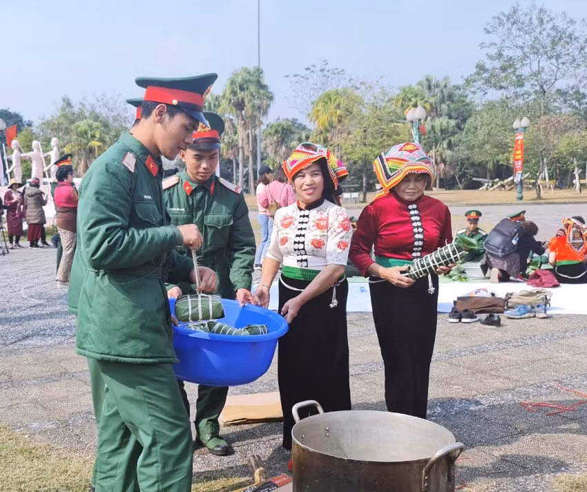 Khai mạc Chương trình “Tết vì người nghèo” Xuân Quý Mão 2023 ảnh 8