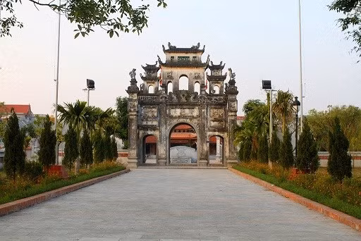 Hà Nội công nhận điểm du lịch làng Lệ Mật ảnh 1