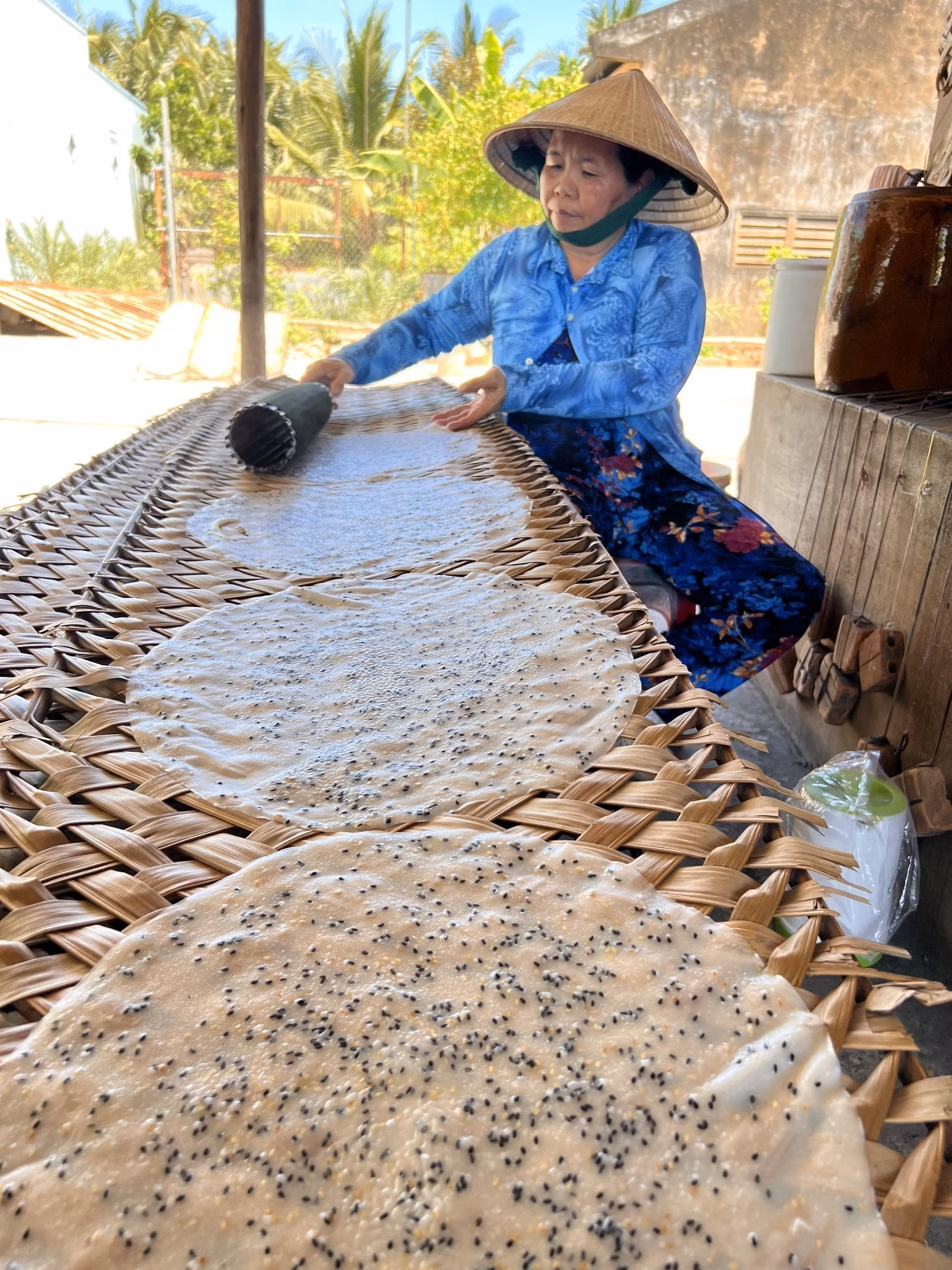 200 năm thương hiệu bánh tráng Thuận Hưng ảnh 4