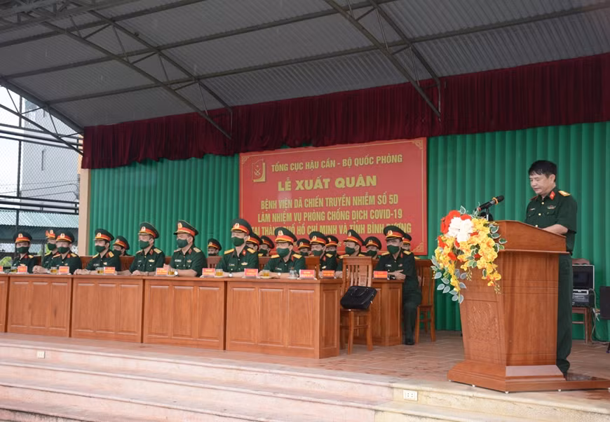 Bệnh viện dã chiến truyền nhiễm số 5D xuất quân tăng cường phòng, chống dịch COVID-19 cho phía Nam ảnh 1