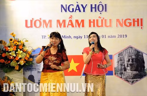 Một tiết mục văn nghệ tại Ngày hội