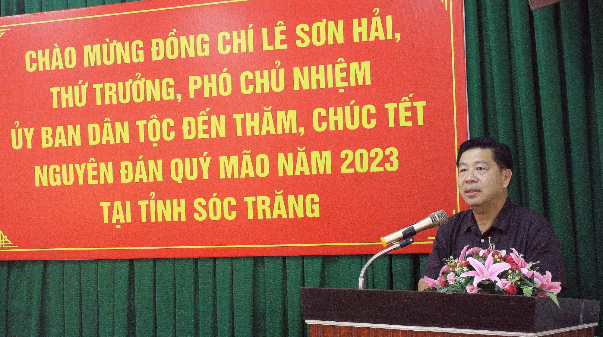 Thứ trưởng, Phó Chủ nhiệm Ủy ban Dân tộc Lê Sơn Hải thăm, tặng quà Tết tại Sóc Trăng ảnh 3