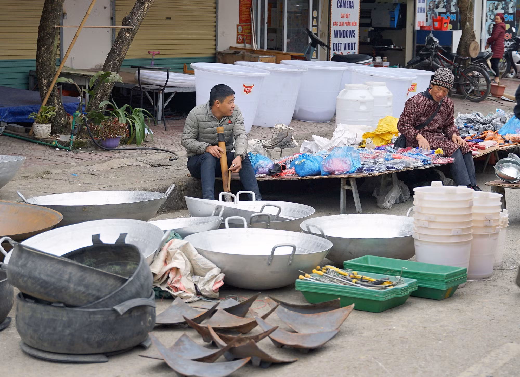 Mộc mạc chợ phiên Mèo Vạc trên cao nguyên đá Đồng Văn ảnh 6