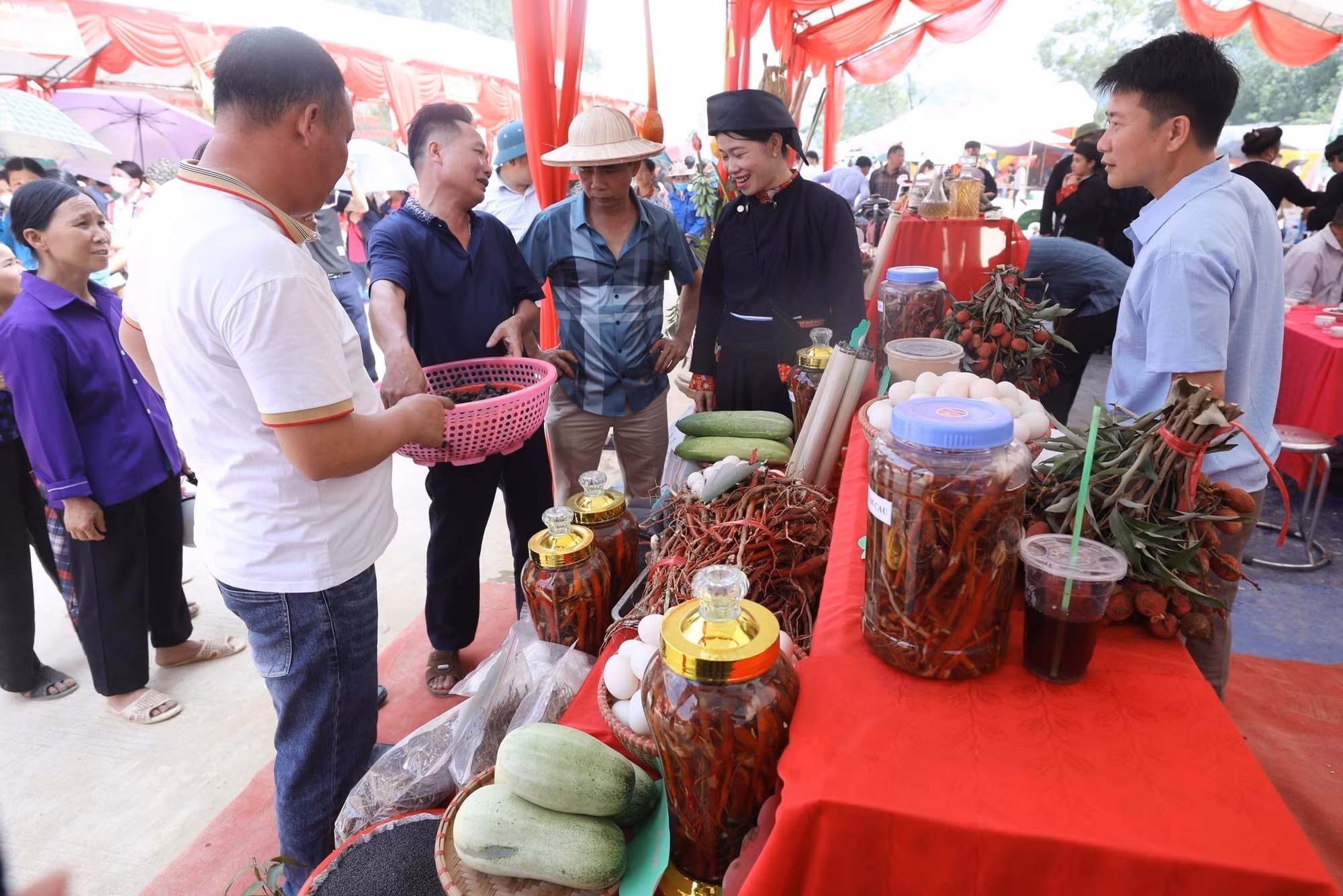 Văn hoá soi đường: Đặc sắc Lễ hội Phài Lừa ở Lạng Sơn ảnh 9