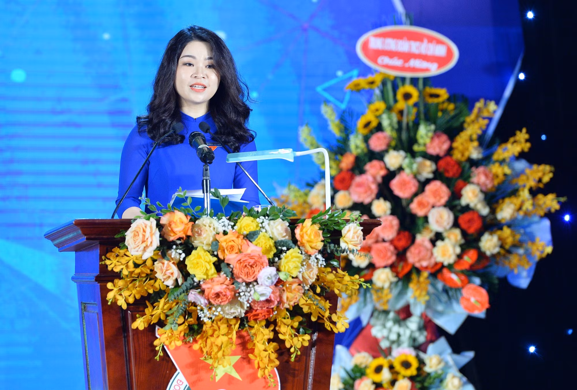 Tuyên dương 10 gương mặt trẻ, 92 cán bộ Đoàn Thủ đô tiêu biểu ảnh 1 Tuyên dương 10 gương mặt trẻ, 92 cán bộ Đoàn Thủ đô tiêu biểu ảnh 1