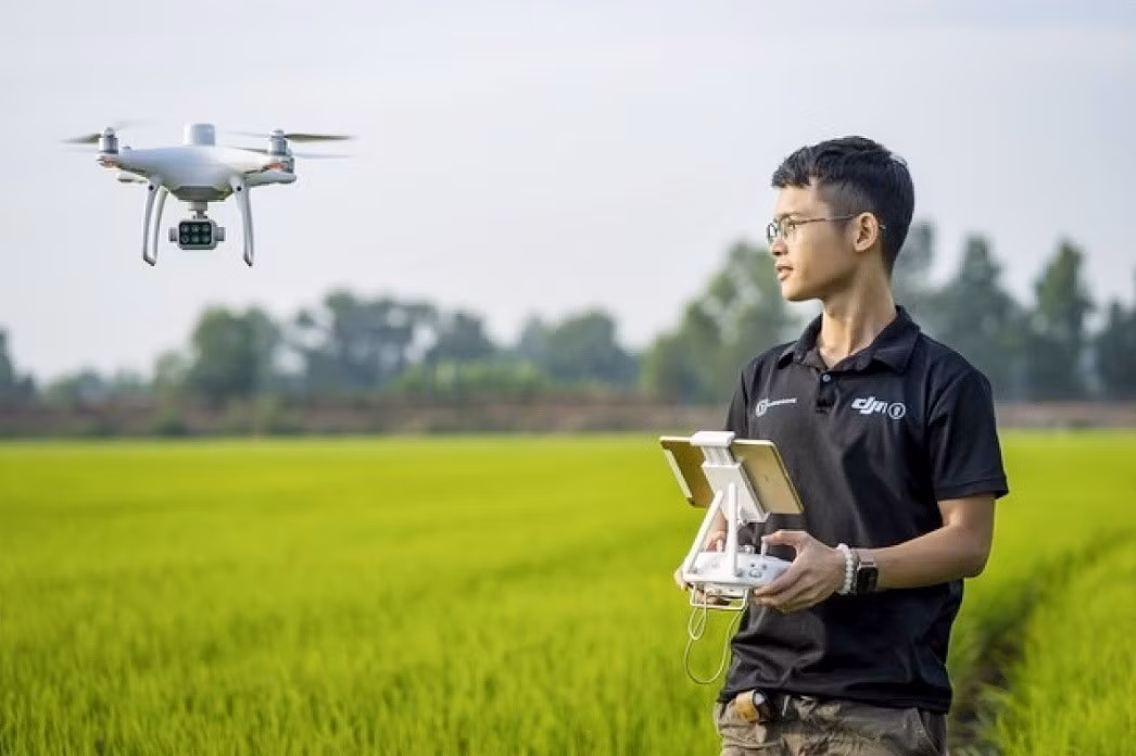 Gương mặt trẻ Việt Nam 2022: Kỹ sư trẻ Nguyễn Văn Thiên Vũ với ước mơ “bay cao” cùng nông nghiệp Việt ảnh 1