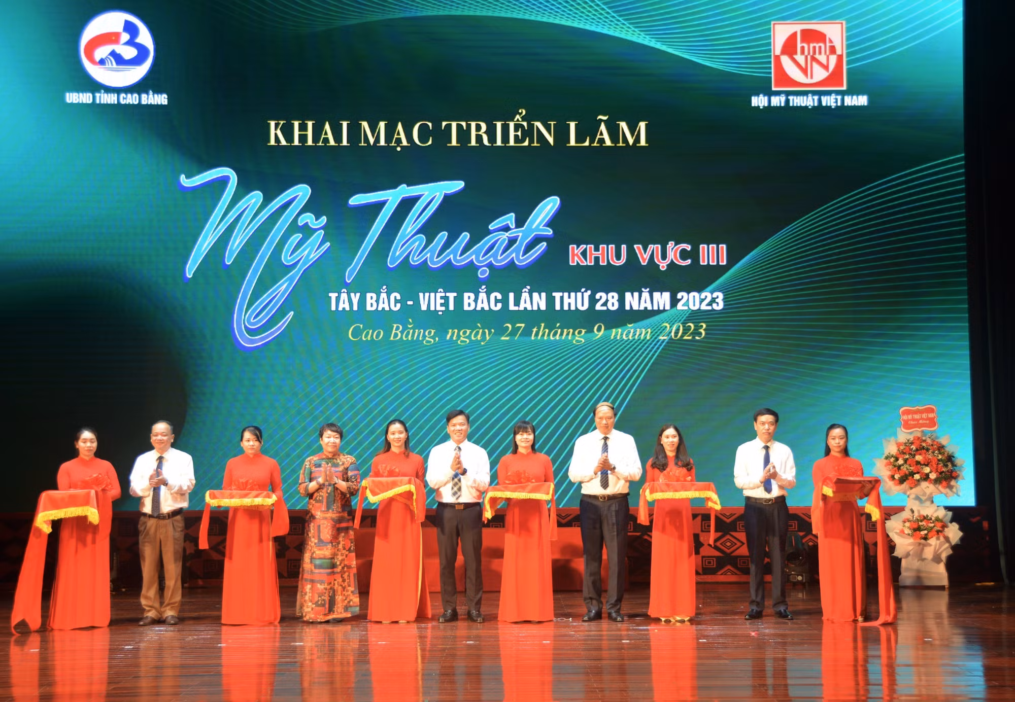 210 tác phẩm tham gia Triển lãm nghệ thuật khu vực Tây Bắc - Việt Bắc ảnh 1