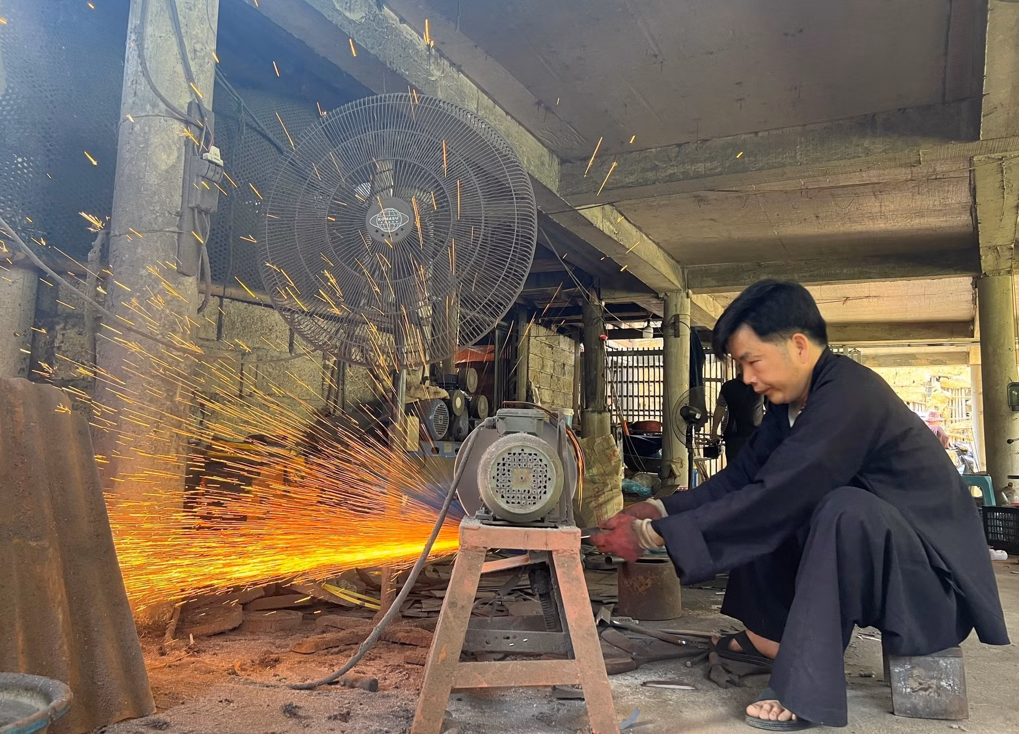 Phát huy truyền thống từ nghề rèn Phúc Sen (Quảng Hòa, Cao Bằng) ảnh 1